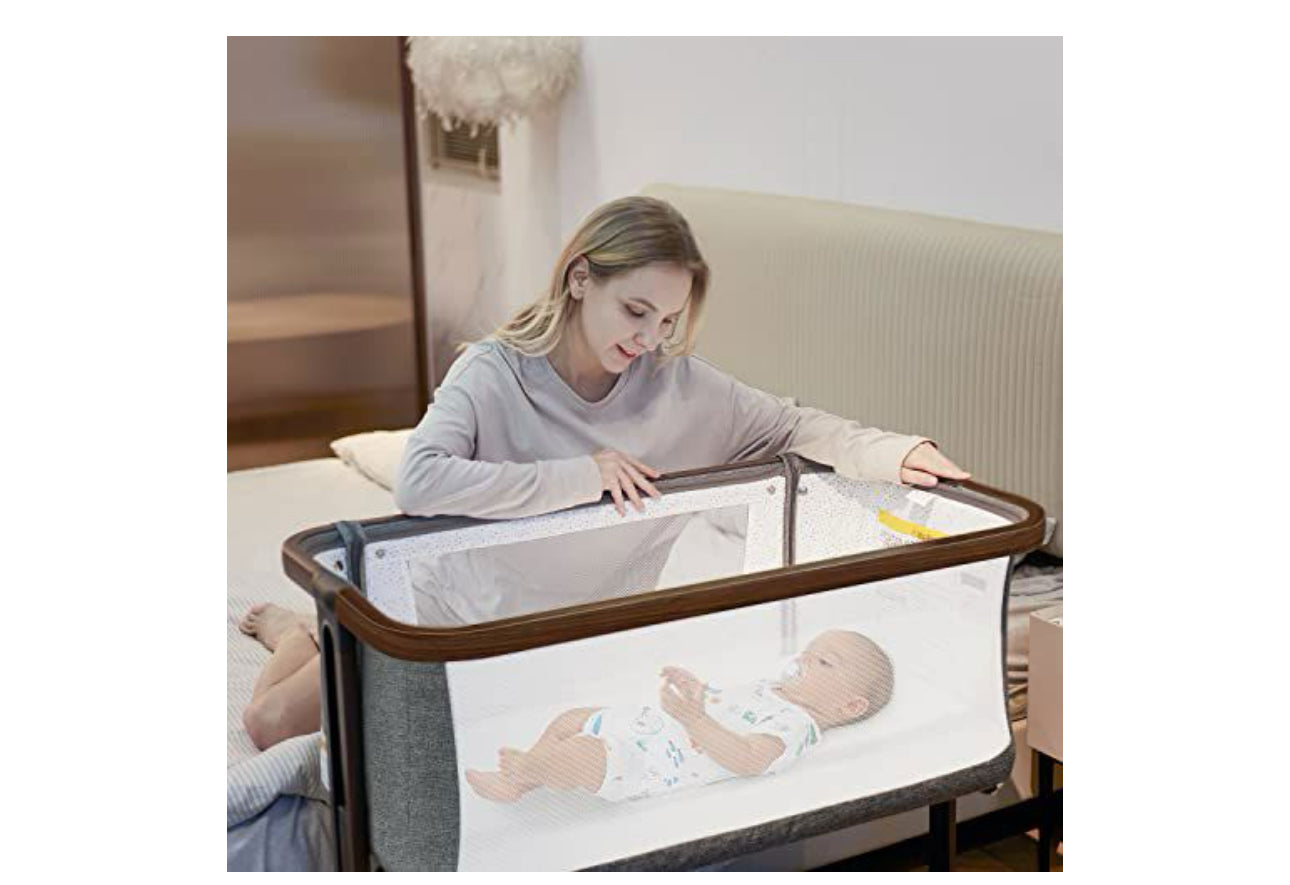 AMKE 3 in 1 Baby Bassinets,All-mesh Bedside Sleeper ,Baby Cradle with Storage Basket, Easy to Assemble for Newborn/Infant, Adjustable Bedside Crib,Safe Bed,Travel Bag Included